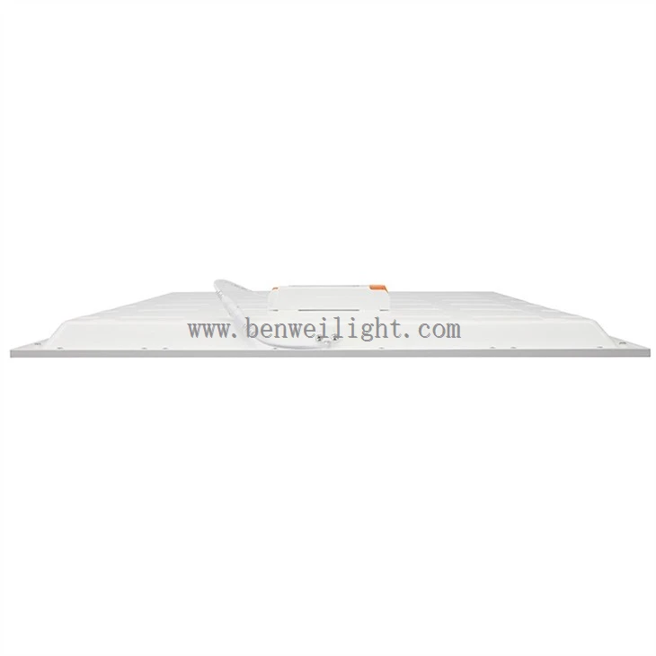 نور پنل LED روی سطح نصب شده است