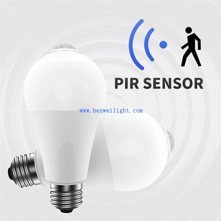 لامپ LED با سنسور فعال حرکتی 12 واتی PIR
